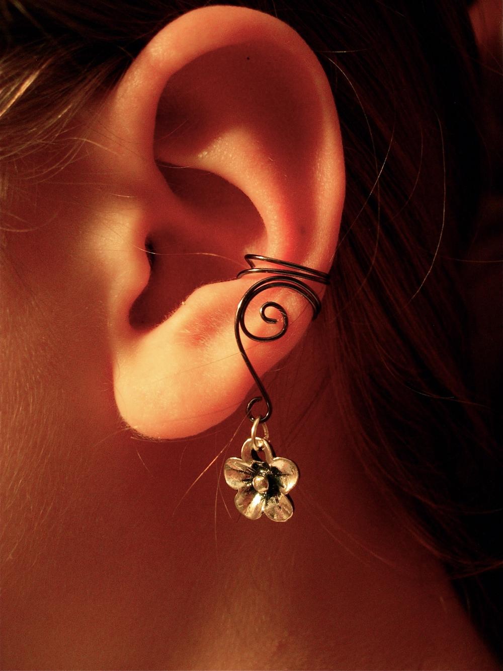 Pair Of Hematite Ear Cuffs With Whimsical Five Petal Flower Charms